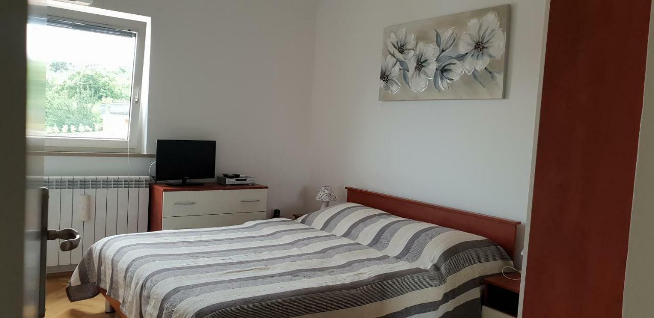 Apartman Ruza 2 Opric 外观 照片